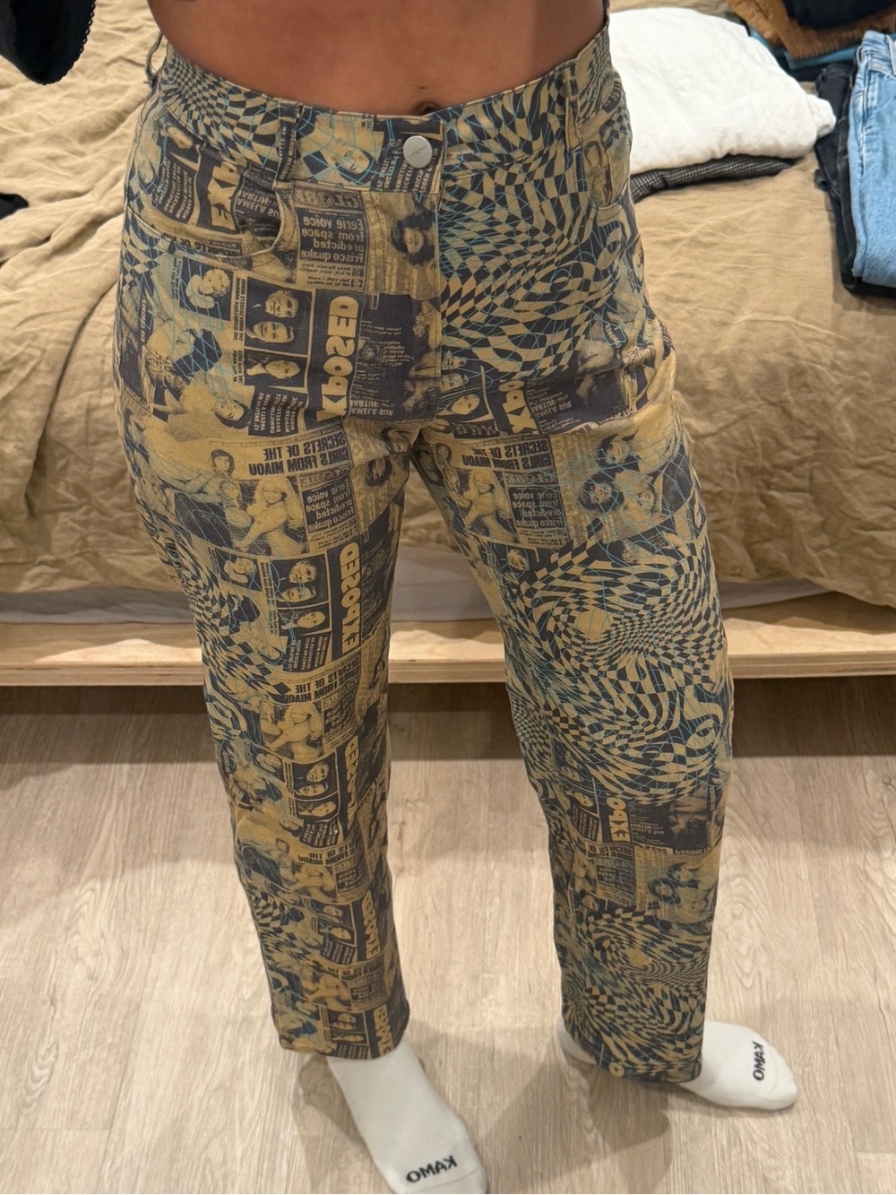 Miaou Printed Straight Leg Jeans XS Y2K Newspaper Psychedelic Print